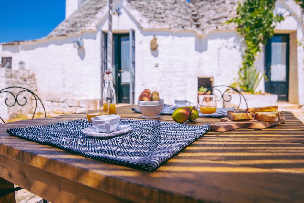 アルベロベッロ マッセリア ローザ トゥルーリ ルレ Bed & Breakfast エクステリア 写真