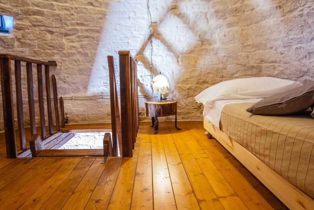 アルベロベッロ マッセリア ローザ トゥルーリ ルレ Bed & Breakfast エクステリア 写真